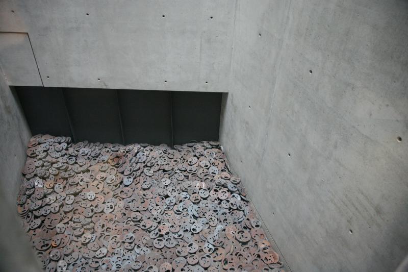  the libebskind museum memory void