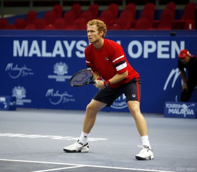 ATP2011-1R-Tursunov-Capdeville-44s.jpg