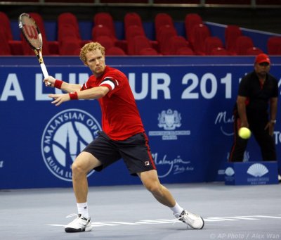 ATP2011-1R-Tursunov-Capdeville-17s.jpg