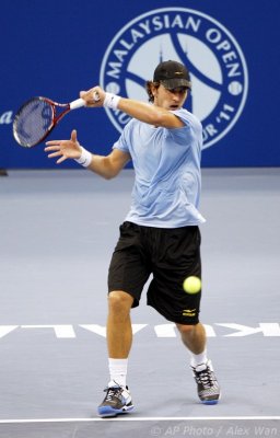 ATP2011-1R-Petzschner-Zverev-13s.jpg