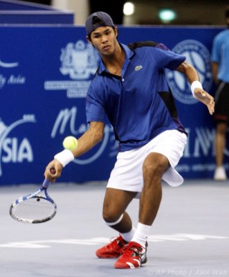 ATP2011-2R-Baghdatis-Devvarmant-34s.jpg