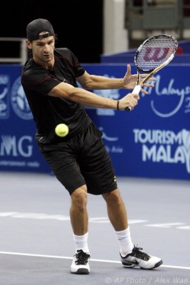 ATP2011-2R-Nishikori-Petzchner-26s.jpg
