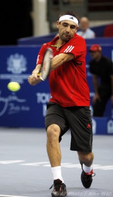 ATP2011-F-Tipsarevic-Baghdatis-07s.jpg