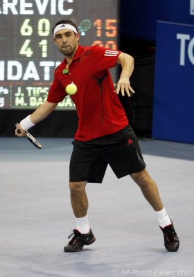 ATP2011-F-Tipsarevic-Baghdatis-38s.jpg