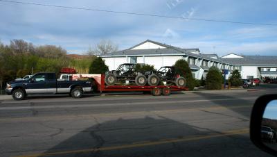 Trailer carrying two things