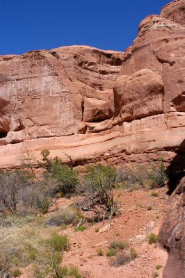 View to right from wavy cliff