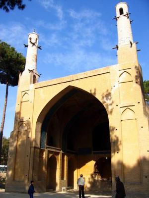 Minar Jamban - The Shaking Minarets