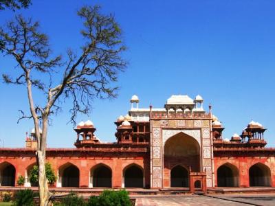 g4/93/586793/3/60333074.AgraAgra012.jpg