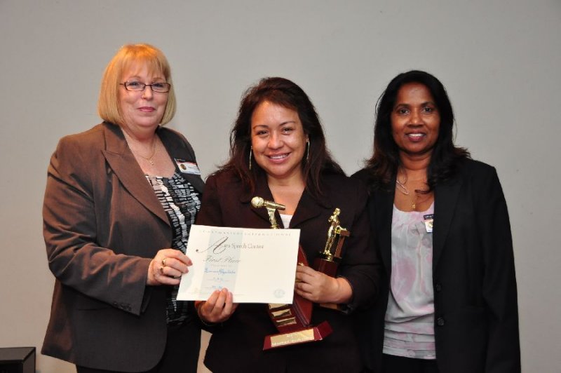 International Speech 1st Place Winner : Luciana Sepulveda