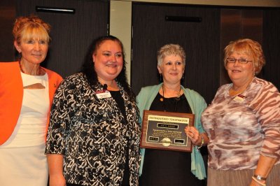 Distinguished Toastmaster Award - Julie Ackroyd