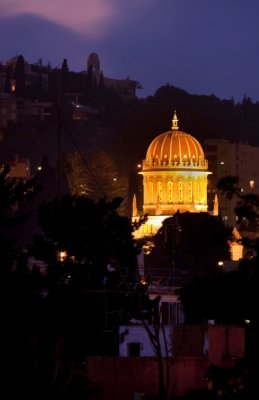 _MG_9243 Haifa- Behai Dome At Night.jpg