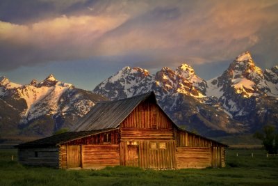 Mormans Row Barn South.jpg