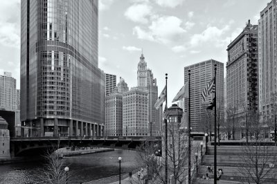 Along the Chicago River
