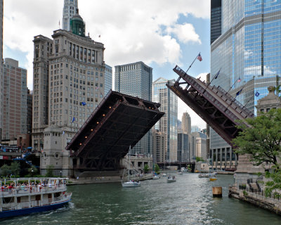 Chicago River - Bridge Up