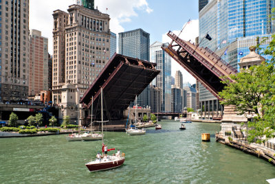 Chicago River - Bridge Up