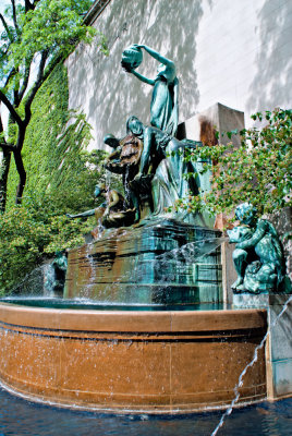 Art Institute - Spirit of the Great Lakes Fountain 