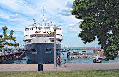 Lake Front - Columbia Yacht Club