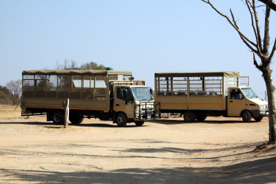 Well protected viewing vehicles