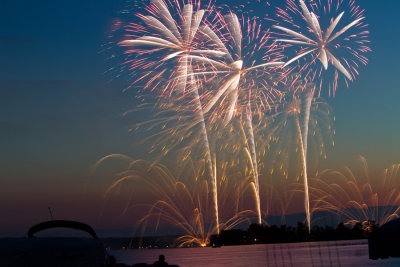 Alpena-Fireworks-D120606-029-www.jpg