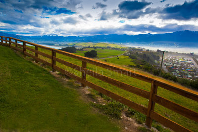Kaikoura lookout with fence