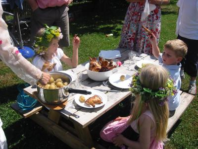 The kid's table!