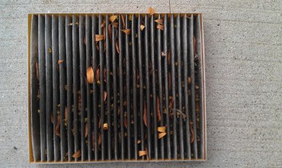 Cabin Air Filter 27000 Miles  2011 0602 T200517  IMAG0051.jpg