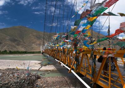 On the way to Ganden Monastery
