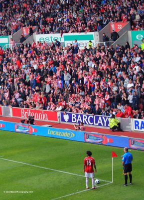 Jermaine Pennant takes a corner