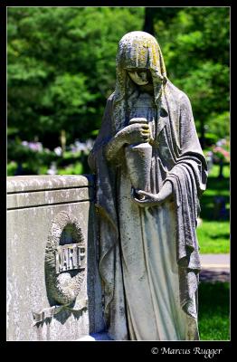 g4/94/472894/3/60807140.0522statue.02.jpg