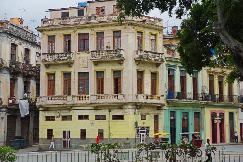 Havana Balconies.jpg