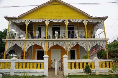 Yellow House Cienfuegos.jpg