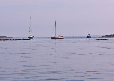 Boats-at-anchor.jpg
