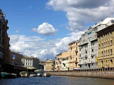 Saint Petersburg, Neighborhood along the Moika River