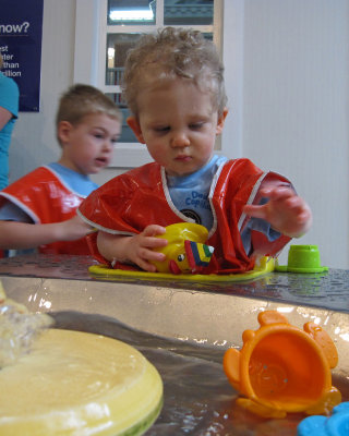 Water fun at the Magic House   IMG_7146c.jpg