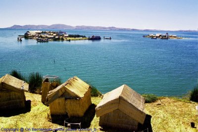 Islas flotantes ,Peru , 2001