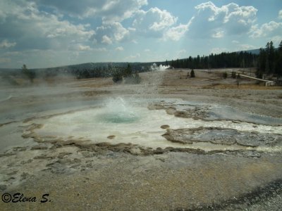 Small geyser in action