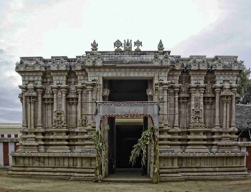 Thirukolur temple.jpg