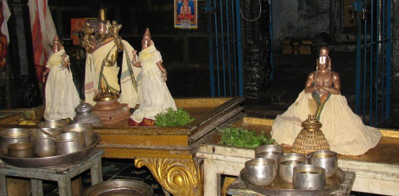 Sri Perumal and MazhisapPiran.JPG