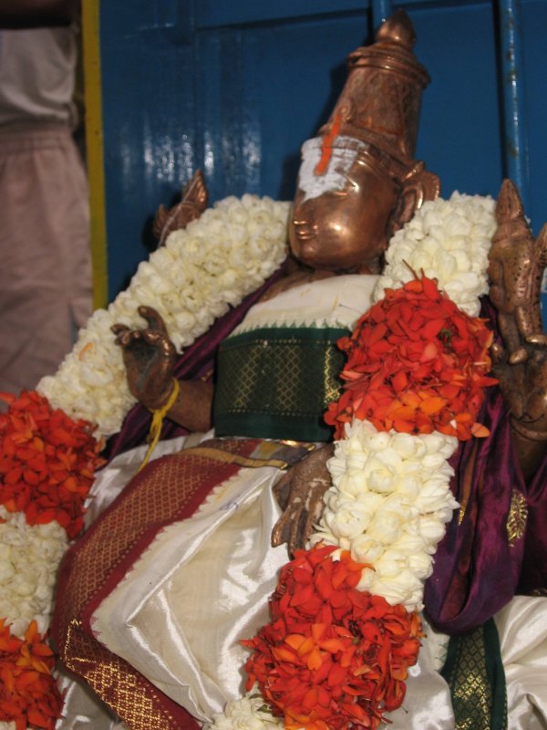 Sri Vishwaksenar (vyaya Aani brahmotsavam of Sri Azhagiya singar 8th day) - Thiruvallikkeni