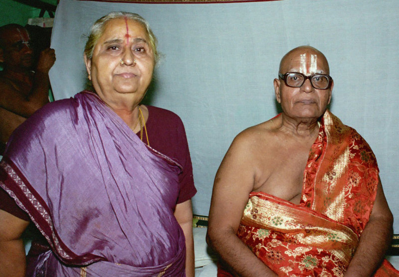 8. Sri Puththur Krishnamachariyar Swami and Swamis Devigal.jpg