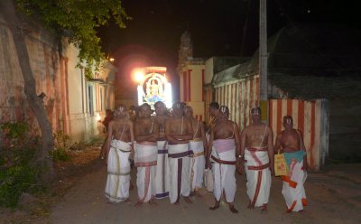 Iyarpa Ghosti During Purappadu.JPG