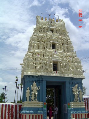 VinjamUr-Village-Tiruvavathara sthalam of Sri AruLaLap perumaL EmperumAnAr