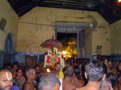01_2011_Srivilliputtur_Thiruvaadipuram_Day09_EarlyMorning_PurappaaduToTher.jpg