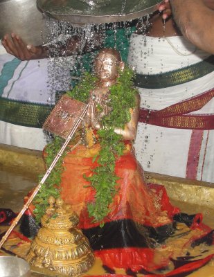 Swami ShasraDhara Tirumanjanam.JPG