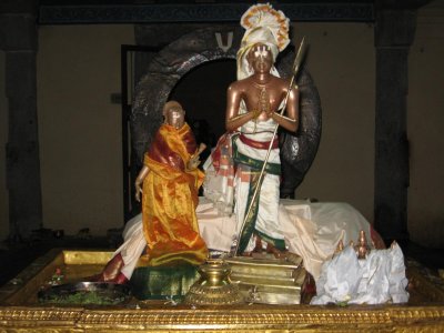 PoiMozhi Onrilladha Maimmaiyaalan with Kumudavallil.JPG