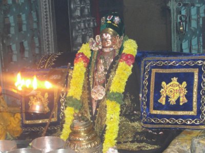 Nam Swami during Tiruvaradhanam.JPG