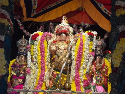 Tirumadanthai, ManMadanthai Erupaalum Thigazhum Azhagudan Tiruvukkum Tiruvaagiya Selvan.JPG