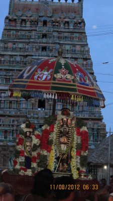 Kaliyan Veedi Purappadu on Karthigai day.JPG