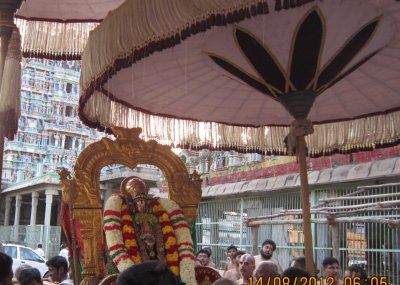 Sri Bashayakaarar Tiruvadirai Purappadu.JPG