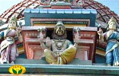 Sri NarasimhasvAmy adorning the vimAnam